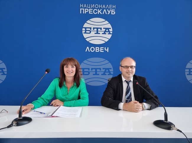Национален пресклуб на БТА-Ловеч - областен управител - пресконференция