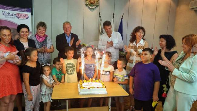 Търговище - общински фонд „Инвитро“ - годишнина