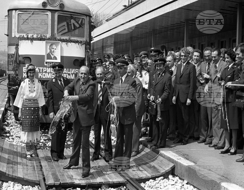 Първи електрифициран жп пръстен