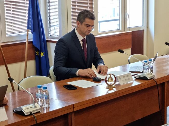 Средното увеличение на топлинната енергия от 1 юли ще бъде малко над 39 процента за страната, увери председателят на КЕВР