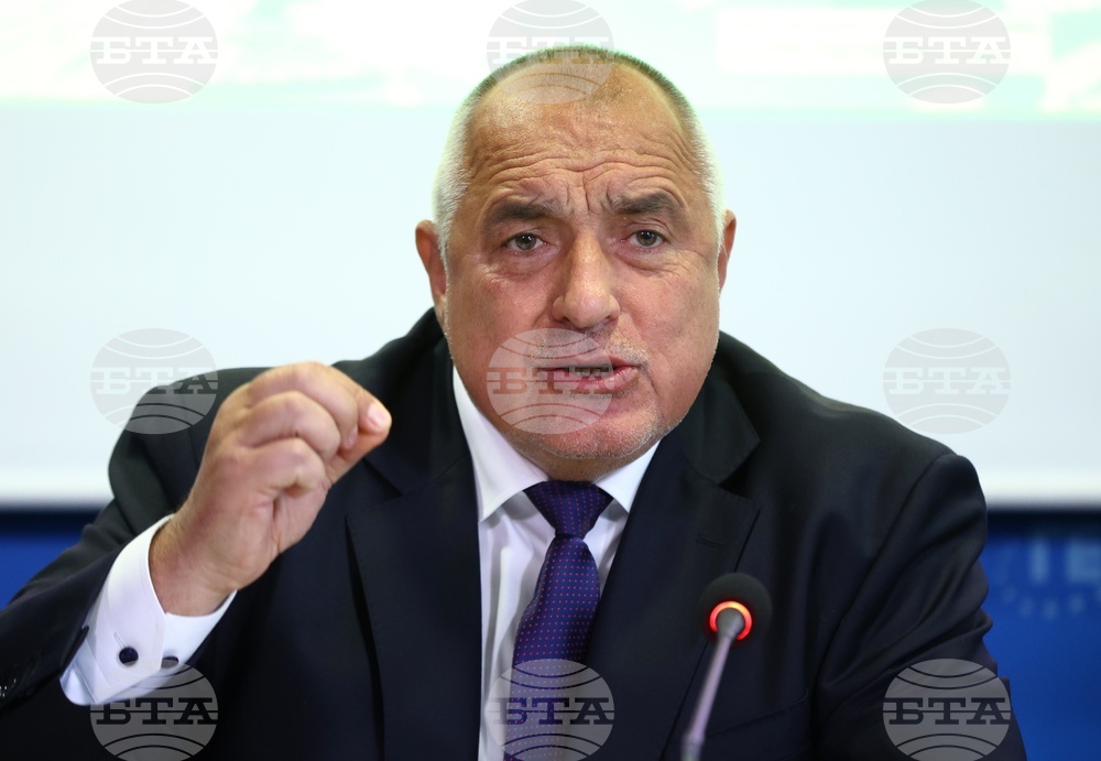 Продоволствена криза няма, продоволствената криза я създаде предишното правителство, каза в Исперих Бойко Борисов