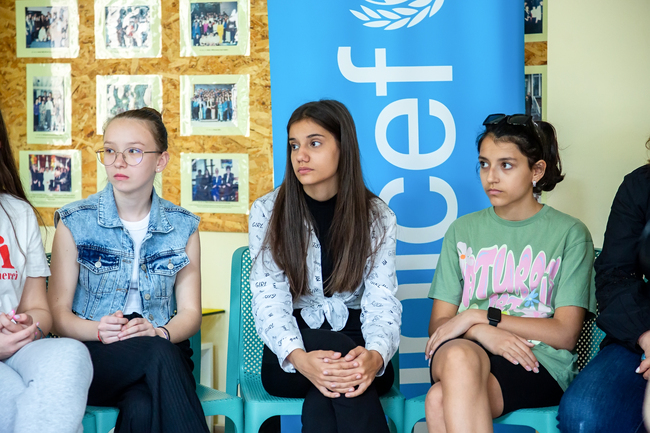 УНИЦЕФ България: Влошени образователни резултати, отпадане от училище, увеличаване на случаите на насилие и липса на базови знания и умения - са сред основните предизвикателства пред учениците в България