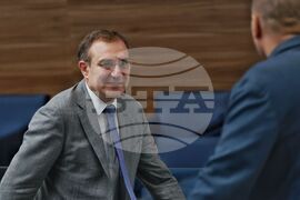 Парламент - заседание