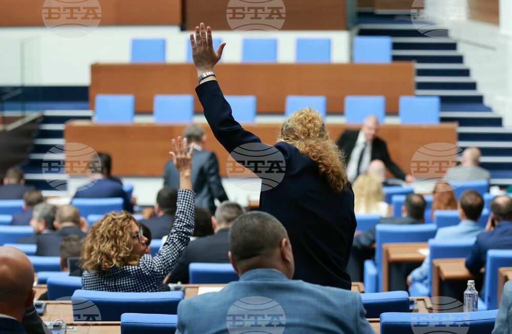 Parliament Votes to Lift Ban on Ukrainian Grain Imports