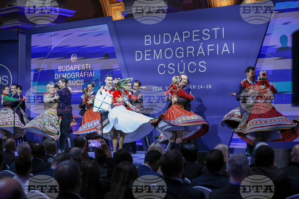 Унгария - „Семейството е ключът към сигурността“ - форум