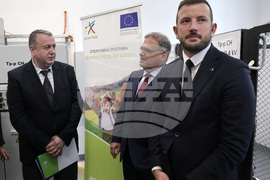 Токоизправителна станция „Юнак" - министър - посещение