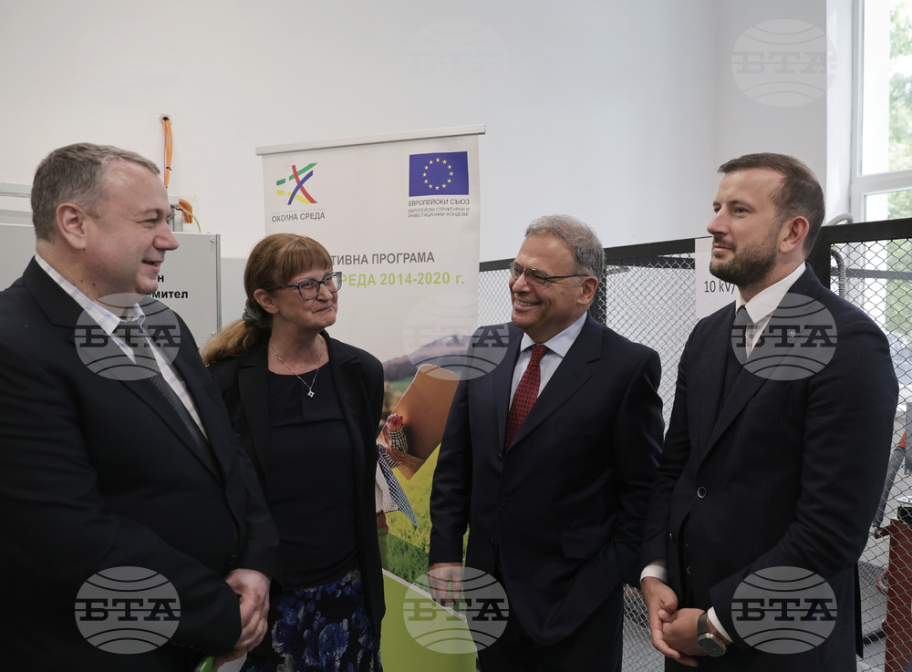 Токоизправителна станция „Юнак" - министър - посещение