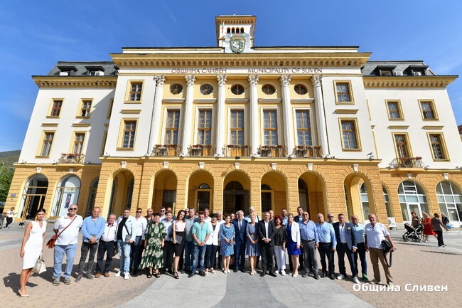На последната за мандат 2019-2023 г. сесия местният парламент в Сливен подкрепи всички предложения
