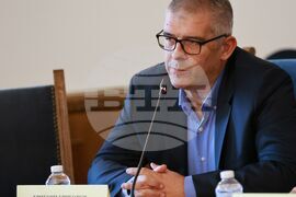 Парламент - Комисия по транспорт и съобщения