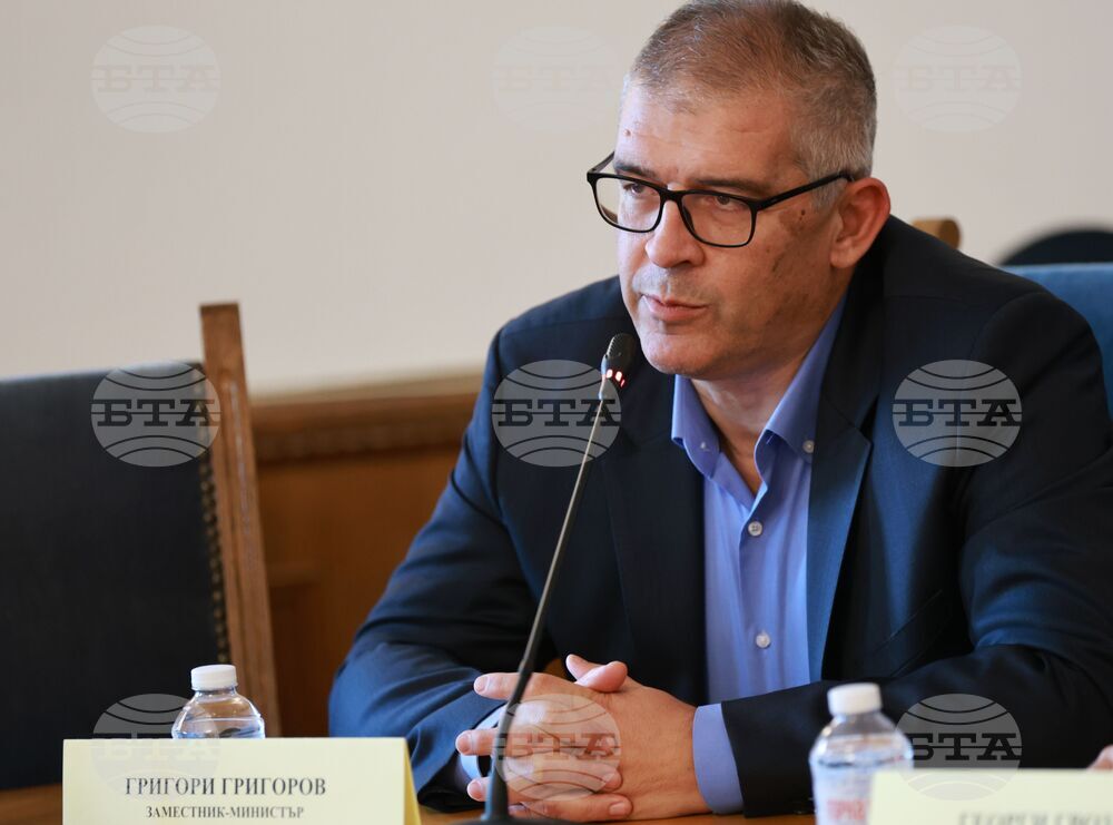 Парламент - Комисия по транспорт и съобщения