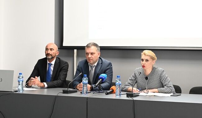 АСП: След 20 септември ще стартира изплащането на финансовата подкрепа от 148,35 лв. за семейства с деца