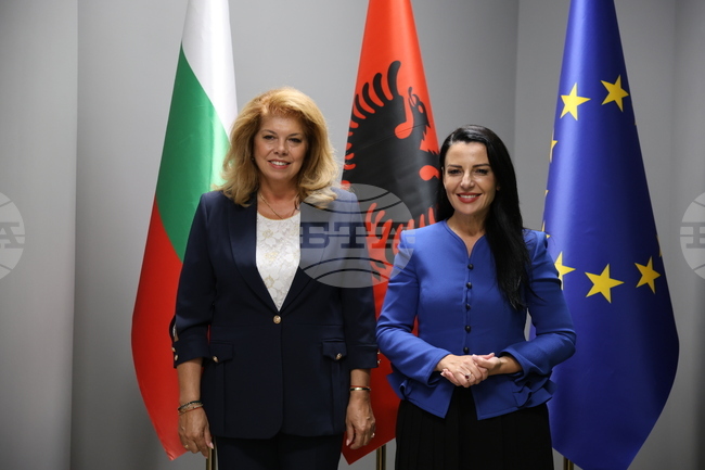 Албания - Тирана - Илияна Йотова - Белинда Балуку - среща