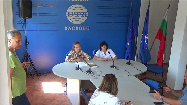 Представяне на книгата "Хасково и неговите кметове 19-20 век" на историците Красимира и Веселина Узунови 