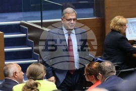 Парламент - парламентарен контрол