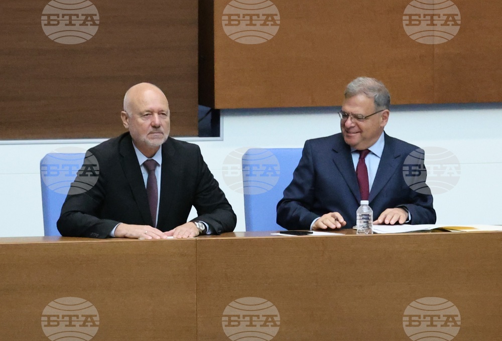 Парламент - парламентарен контрол