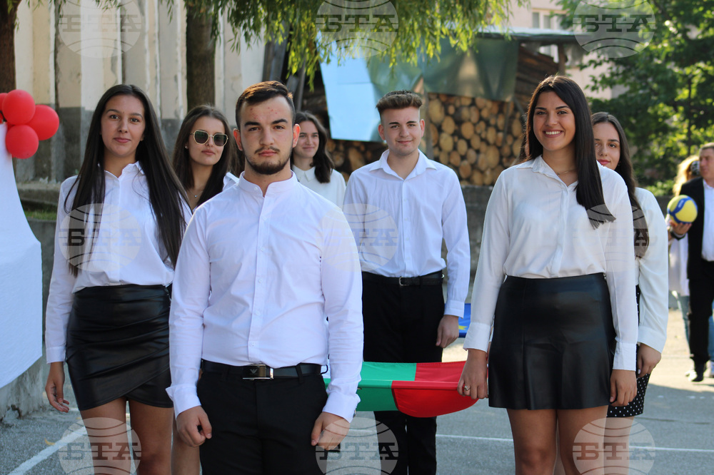 Село Кочан - президент - учебна година