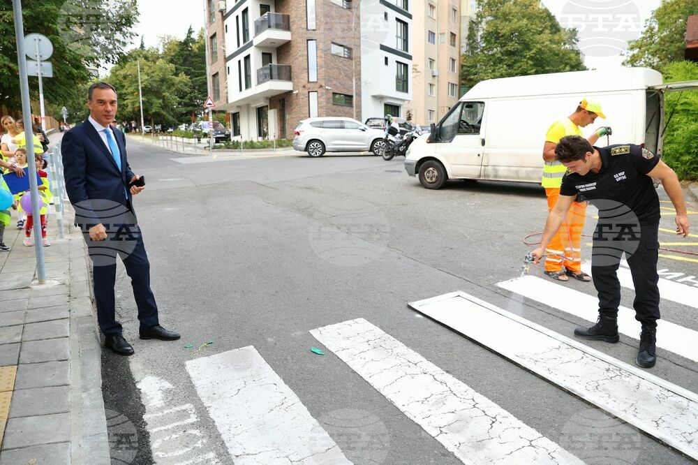 Бургас - боядисване на пешеходна пътека - инициатива