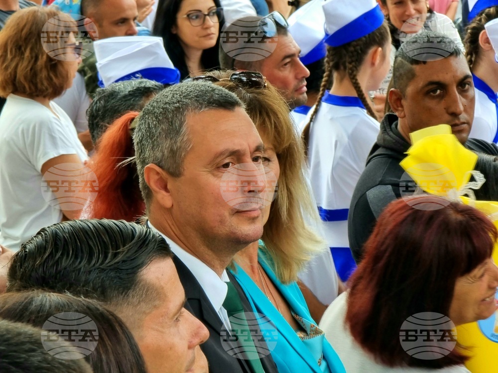 Царево - Средно училище „Никола Йонков Вапцаров" - първи учебен ден