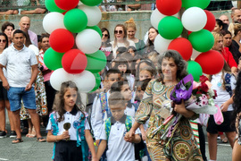 Царево - Средно училище „Никола Йонков Вапцаров" - първи учебен ден