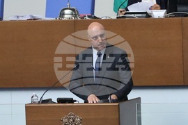 Парламент - парламентарен контрол