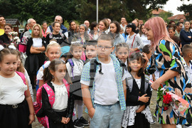 Исперих - първи учебен ден - първокласници