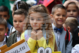 Исперих - първи учебен ден - първокласници