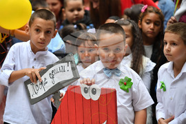 Исперих - първи учебен ден - първокласници