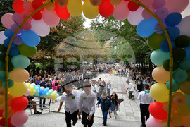 Исперих - първи учебен ден - първокласници