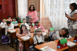 Исперих - първи учебен ден - първокласници