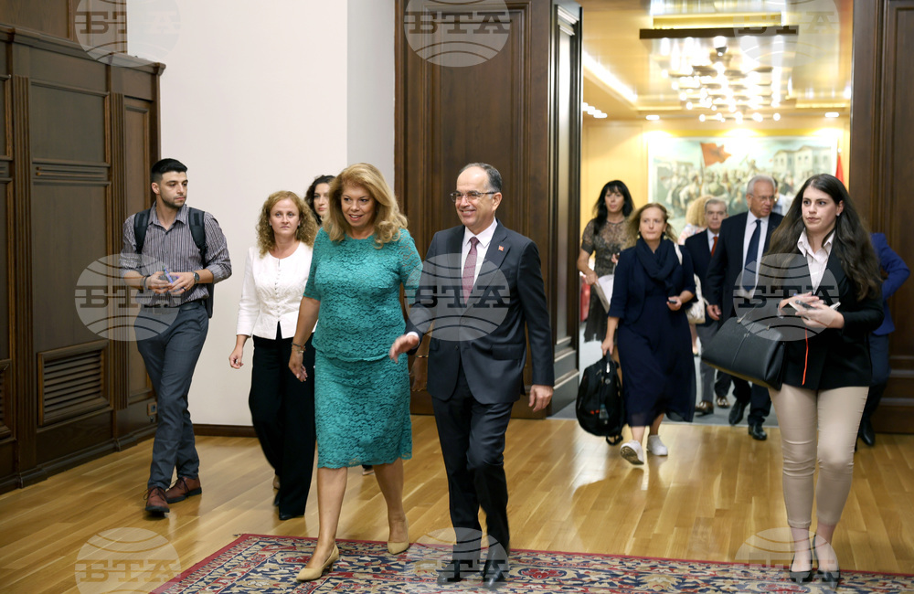 Албания - Илияна Йотова - Байрам Бегай - среща