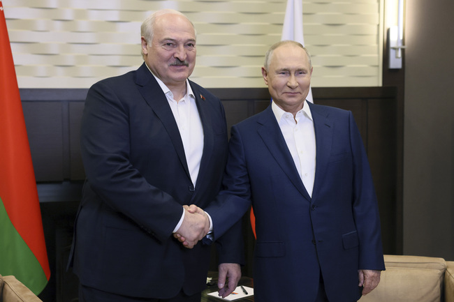 Путин се срещна с лидера на Беларус, който предложи да се присъедини към инициативата на Русия за засилване на връзките със Северна Корея