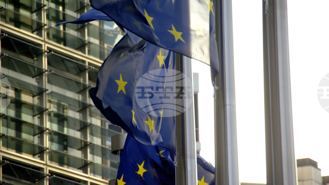 Европейската комисия съобщи, че отпуска на България 1,465 млрд. евро по третото плащане по НПВУ 