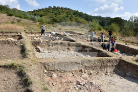 Suvorovo - excavations - prehistoric settlement