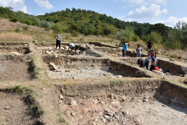  Suvorovo - excavations - prehistoric settlement