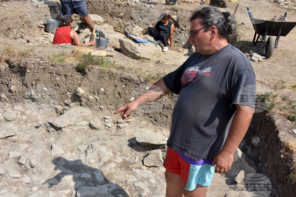 Suvorovo - excavations - prehistoric settlement