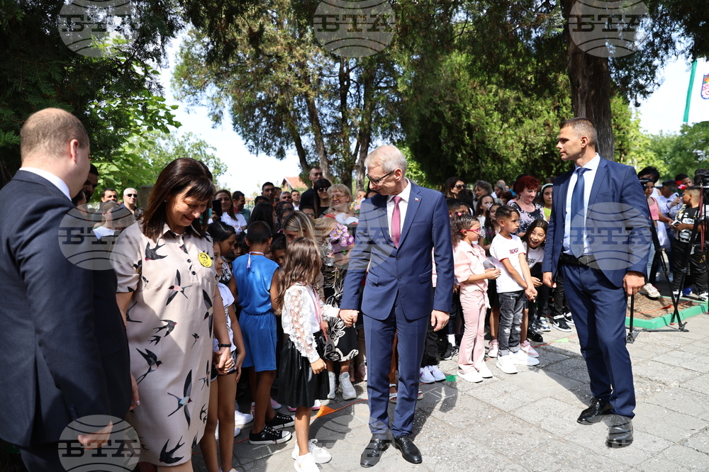 Село Караджово - Николай Денков - нова учебна година - откриване