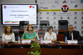 Албания - Тирански университет - Илияна Йотова - ректор - среща