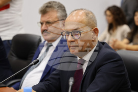 Албания - Тирански университет - вицепрезидент - Артан Ходжа - среща