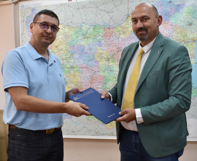 АПИ и „Тол България“ ЕООД сключиха договор за електронно събиране на пътни такси