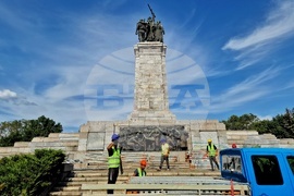 Паметник на Съветската армия - работници