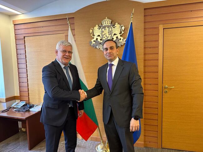 МЗХ: Министър Вътев и посланикът на Азербайджан обсъдиха възможностите за съвместни проекти в областта на селското стопанство