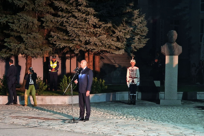 Илинденско-Преображенското въстание се превърна в ярък символ на българския дух, каза президентът Румен Радев в Разлог