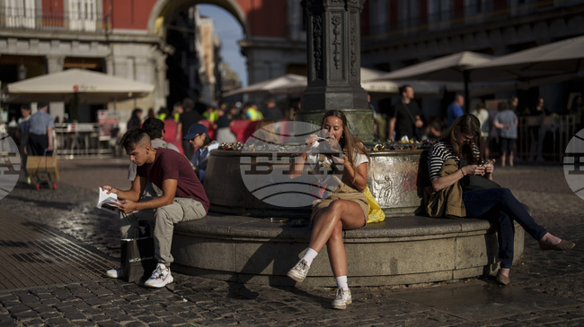 Планът за преструктуриране на телекомуникационния гигант „Телефоника“ предвижда съкращаване на около 5500 работни места в Испания