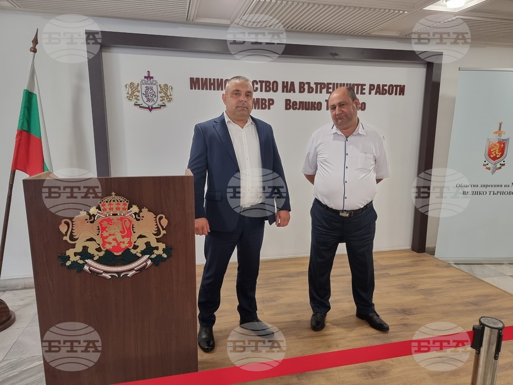 Задържани са двама мъже, отглеждали над 250 растения коноп и държали 38 килограма марихуана в Златаришко