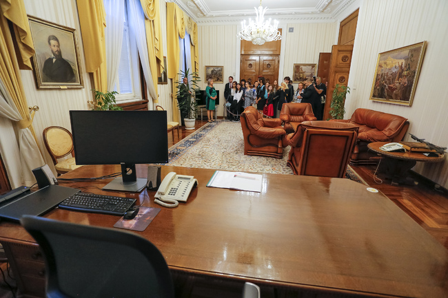 Прессекретариат на президента: Стотици граждани посетиха Администрацията на президента в рамките на инициативата „Европейски дни на наследството – София 2023“