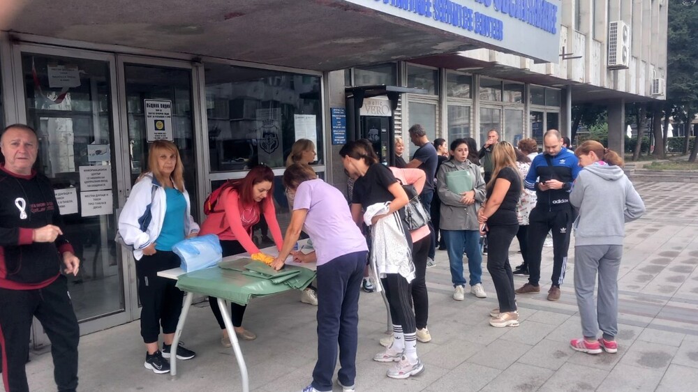 Община Видин: Общински служители и доброволци се включиха в кампанията „Да изчистим България заедно“