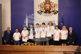 Николай Денков - ученици - награди