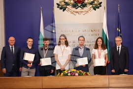 Николай Денков - ученици - награди