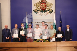 Николай Денков - ученици - награди