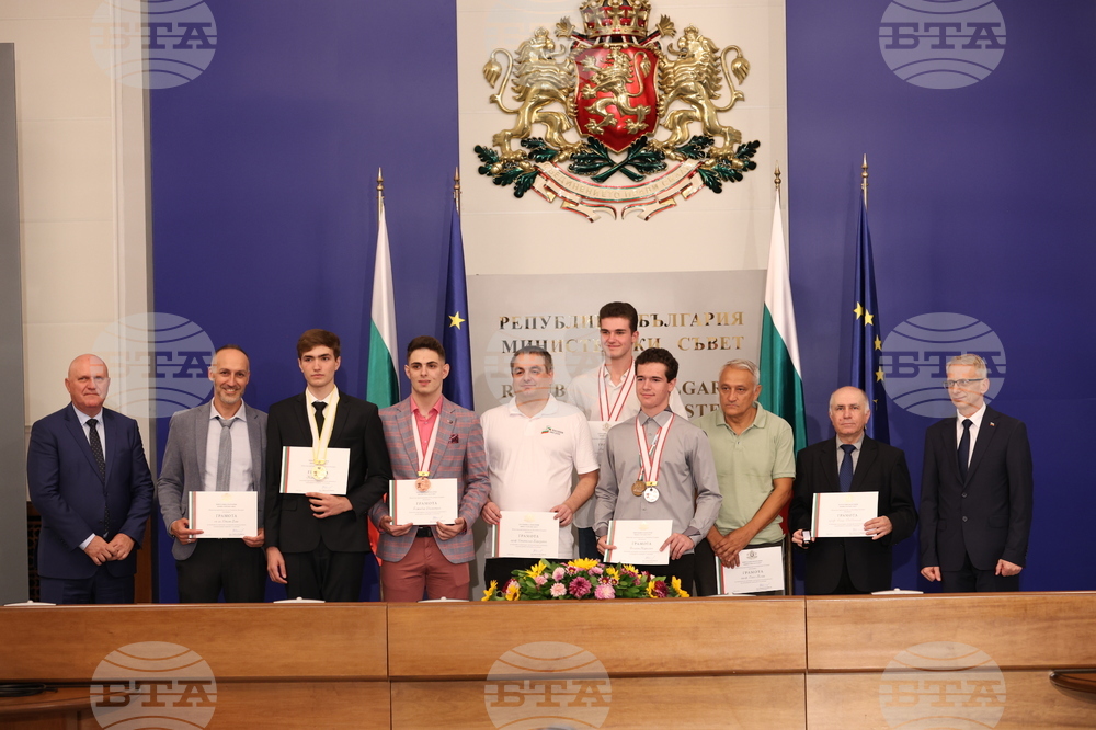 Николай Денков - ученици - награди